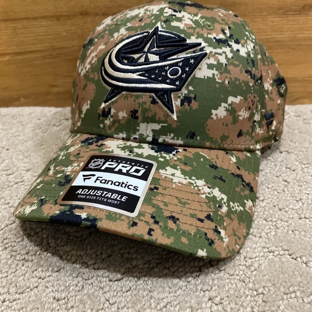 NEW Columbus blue jackets camo military hat
